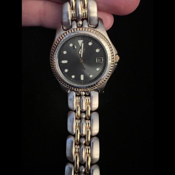 Citizen 5510 Quartz Date Watch with new battery - Picture 2 of 9